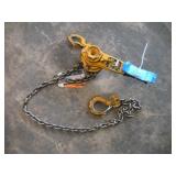 HARRINGTON 1 1/2 TON RATCHETING CHAIN HOIST