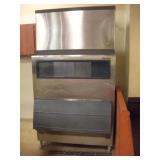 SCOTTSMAN  CM3  ICE MACHINE W/ AUQUA ARMOR