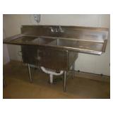 TRIPPLE BOWL STAINLESS STEEL SINK
