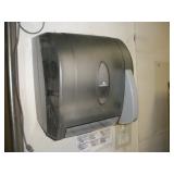 GEORGIA PACIFIC PAPER TOWEL DISPENSER