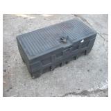 PLASTIC TOOL BOX W/ KEYS (27 X 15 X 12 INCHES)