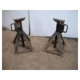 2 JACK  STANDS 20IN TALL