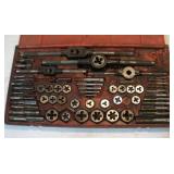 VERMONT AMERICAN TAP AND DYE SET (SAE)