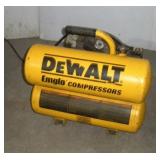 DEWALT EMGLO PORTABLE AIR COMPRESSOR