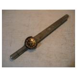 APCO 1/2 IN DRIVE TORQUE WRENCH 150 FT LBS