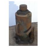 HEAVY DUTY BOTTLE JACK 14IN TALL