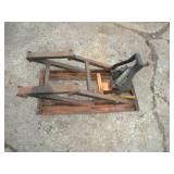 2 TON HYDRAULIC MOTORCYCLE LIFT (WORKS)