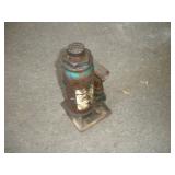 SEARS 5 TON BOTTLE JACK