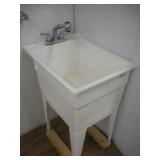 COMMERCIAL UTILITY SINK  18X24X32