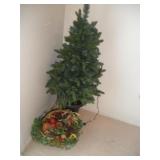 LIGHTED 42INTALL CHRISTMAS TREE W/