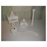 WESTMORELAND MILK GLASS W/