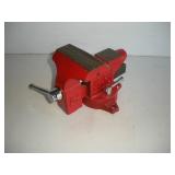 SEARS BENCH VISE W/ 4 1/2 IN JAW