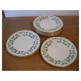 (8) LENOX GOLD TRIMMED PLATES 10.5 IN