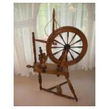 VINTAGE ORIGINAL 'MD' OAK SPINNING WHEEL 4 FT