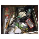 KITCHEN UTENCILS CONTENTS OF DRAWER