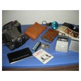 POLAROID AUTOMATIC 100 LAND CAMERA