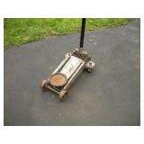 2 1/4 TON FLOOR JACK