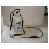 1 1/2 GAL GARDEN SPRAYER