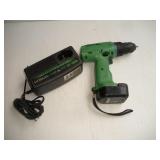 HITACHI 12V CORDLESS 3/8 DRILL W/ 1 BATT AND