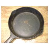 VINTAGE GRISWALD #6 CAST IRON SKILLET
