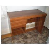 DESK 37X16X28