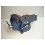 CENTAL FORGE BENCH VISE W/ 6IN JAW