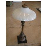 VINTAGE TABLE LAMP 23IN TALL