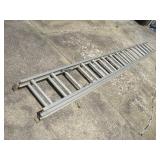 32FT ALUMINUM EXT LADDER