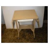 VINTAGE METAL CHILDS DESK
