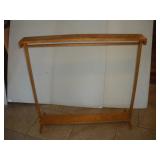 PINE QUILT RACK  42X38