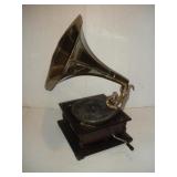 VINTAGE THORENS GRAMOPHONE