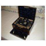 VICTORIAN TOULMAN AND GALE VANITY BOX