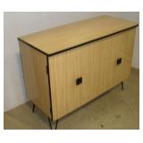 MID CENTURY MODERN SIDEBAR/SERVER