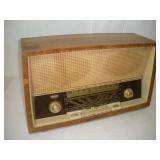 VINTAGE LOEWE OPTA TRUXA GERMAN INTERNATIONAL --