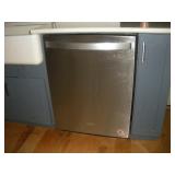 WHIRLPOOL STAINLESS STEEL DISHWASHER