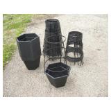 (30) 12 inch Plastic Tomato Pots & Cages