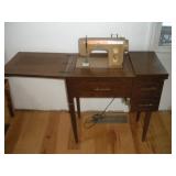 VINTAGE HOMEMARK SEWING MACHINE