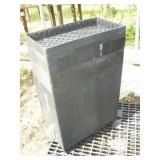 (100) 11 x 21 inch Plastic Plant Trays