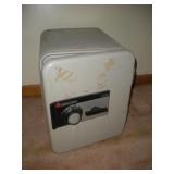 CENTURY SAFE  22X15X17
