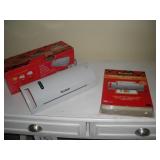 SCOTCH THERMAL LAMINATOR W/ LAMINATING POUCHES