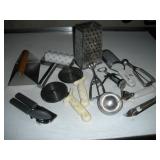 ASSORTED KITCHEN UTENCILS