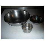 STAINLESS STEEL MIXING BOWLS