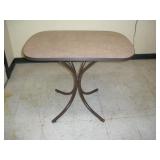 TABLE W/ METAL BASE