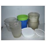 ASSORTED FOOD STORAGE BINS & LIDS