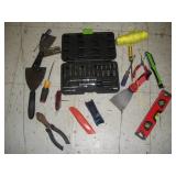 1/4IN DRIVE SOCKET SET AND ASSORTED TOOLS