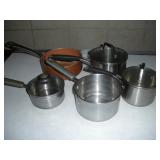 SAUCE POTS LARGEST 10IN