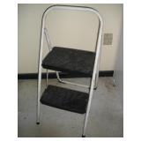 2 STEP COSTCO FOLDING STAND