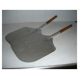 (2) 12IN PIZZA PEELS