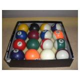 COMPLETE SET OF POOL BALLS
