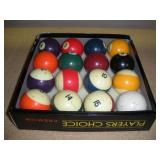 COMPLETE SET OF POOL BALLS